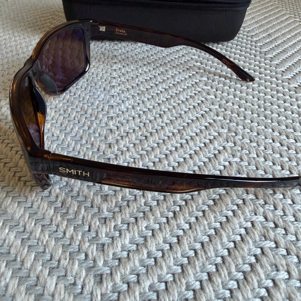 Smith Drake Sunglasses - Tortoise / ChromaPop Polarized Brown - Picture 6 of 8